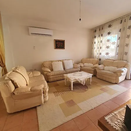 Spacious House With A Big Garden And Fire Pit Holiday home *