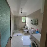 Σπίτι διακοπών Spacious House With A Big Garden And Fire Pit