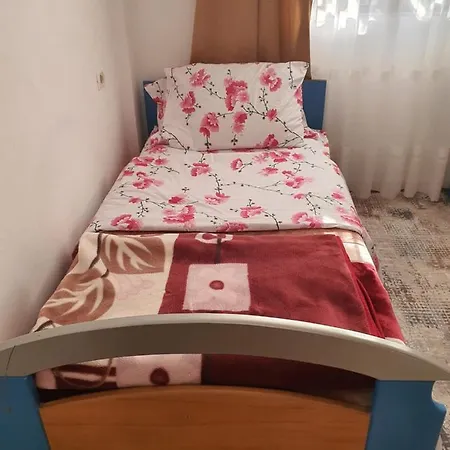 Spacious House With A Big Garden And Fire Pit * Tirana