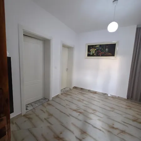Spacious House With A Big Garden And Fire Pit * Tirana
